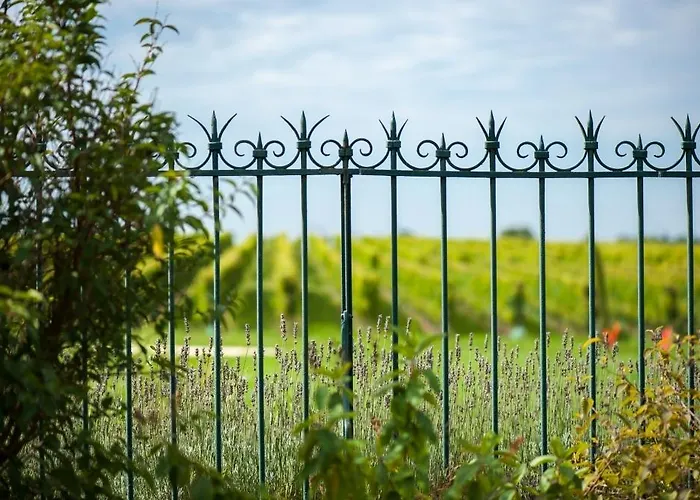 La Baronnerie Bed and breakfast